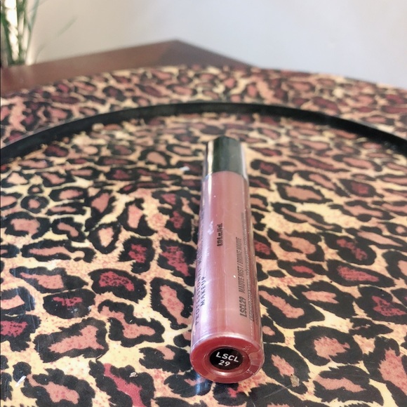 NYX Liquid Suede Lippie - Picture 2 of 4